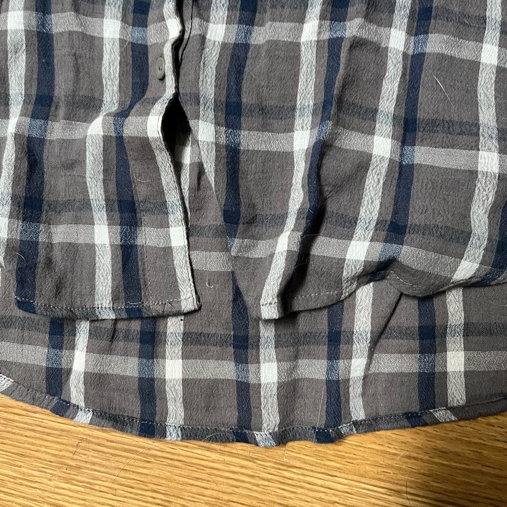 NWT Lucky Brand Flannel Button Down (gray, navy, white) - Picture 4 of 10